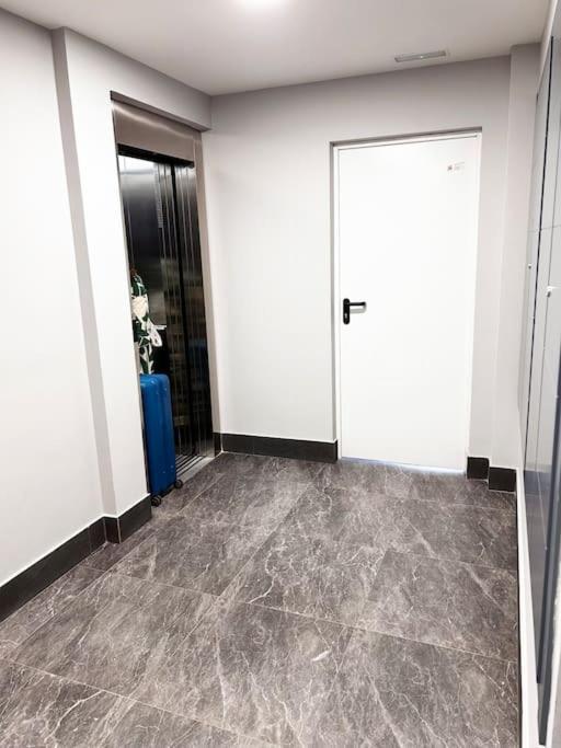 Apartamento De Cuatro Habitaciones En Talavera Talavera de la Reina Kültér fotó
